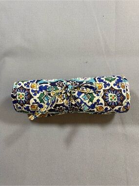 Vera Bradley Navy Blue Floral Quilted Roll-Up Pouch